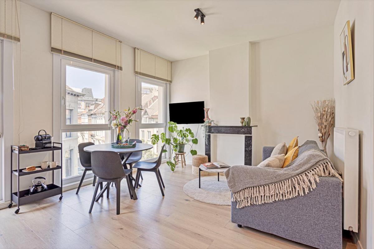 New Renovated Condo's @ Trendy South * Antwerpen